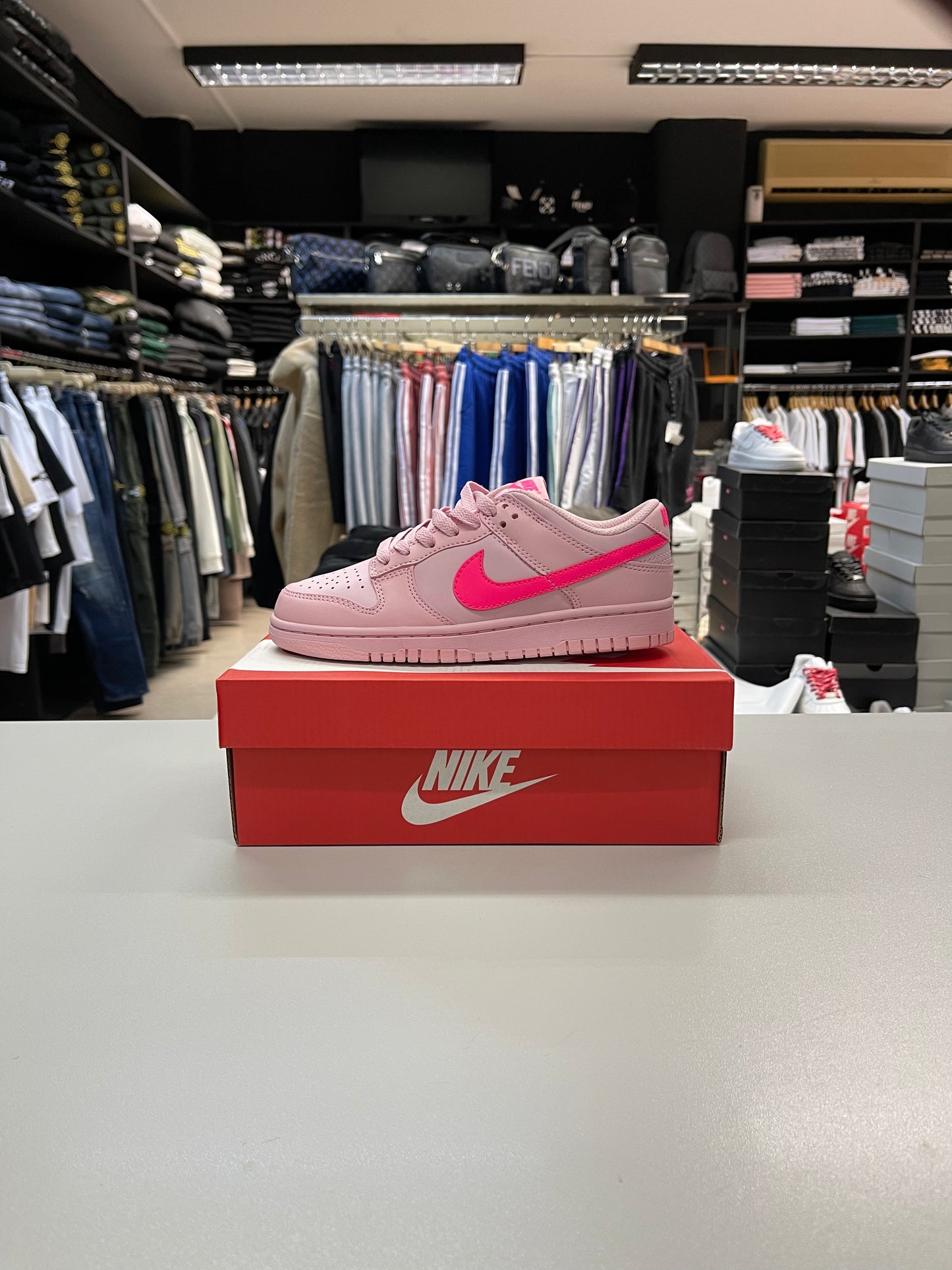 Nike Dunk Low - Triple Pink - V23SHOP.GR