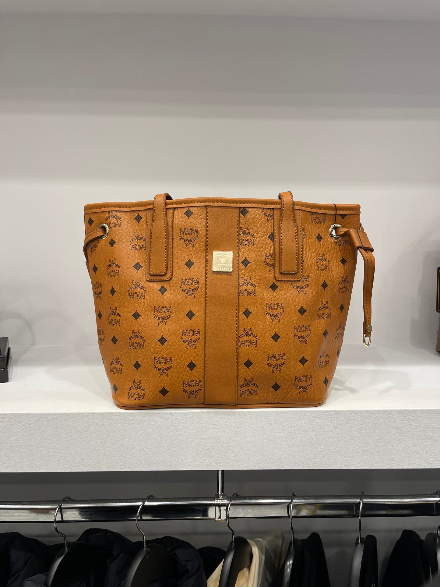 MCM Liz Visetos Shoulder Bag - Coganc