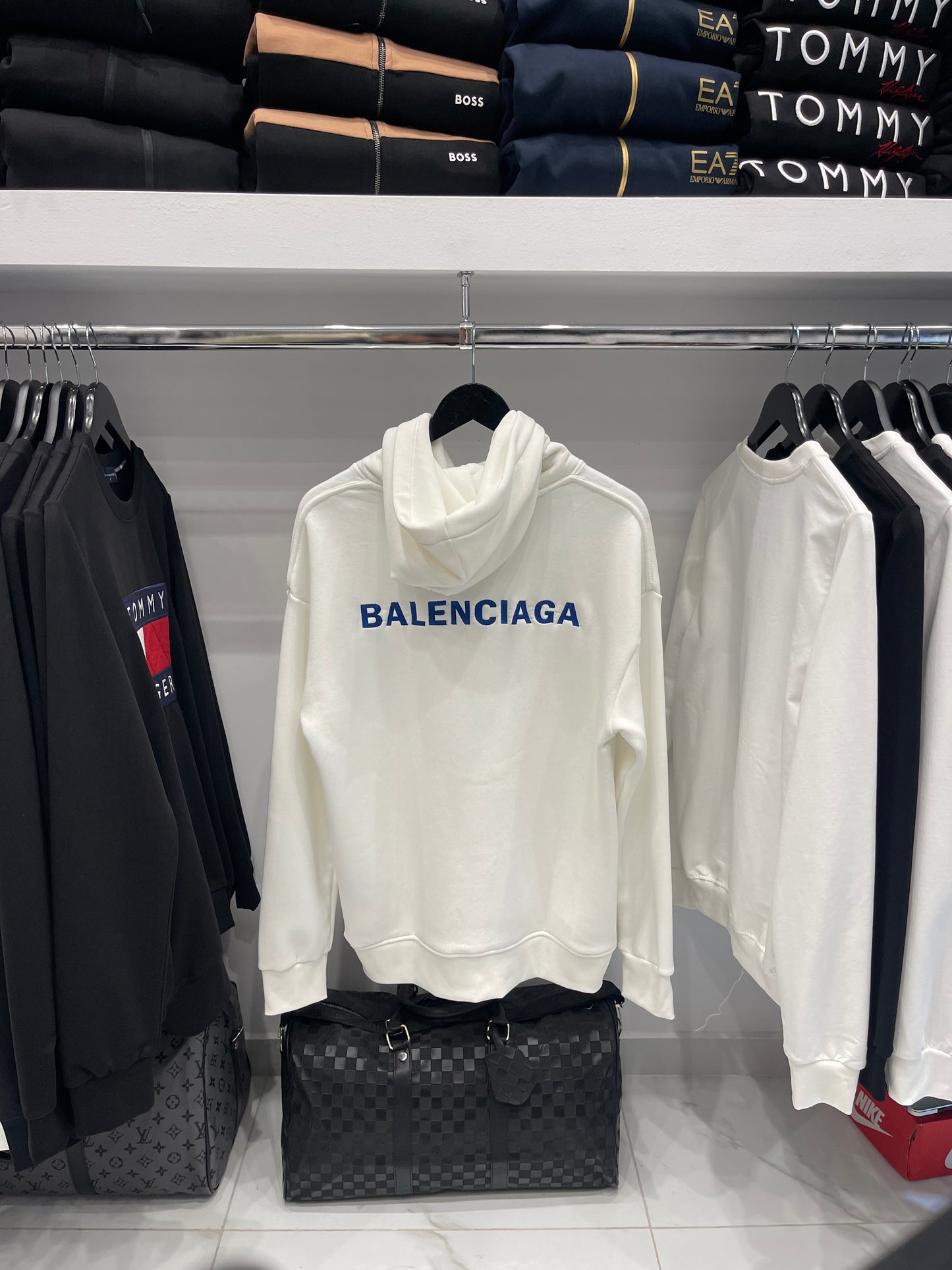 Sweatshirt Hoodie Balenciaga - White