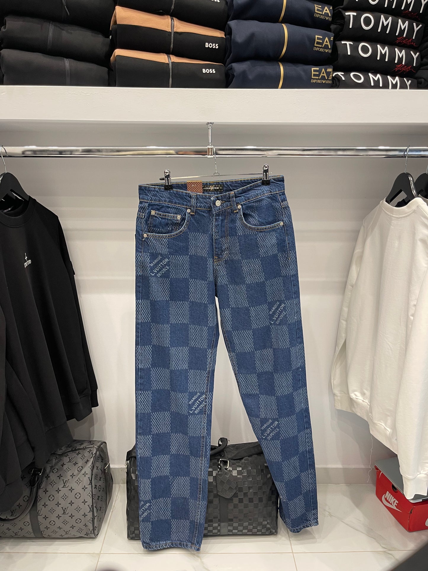 Louis Vuitton Jean - Damier