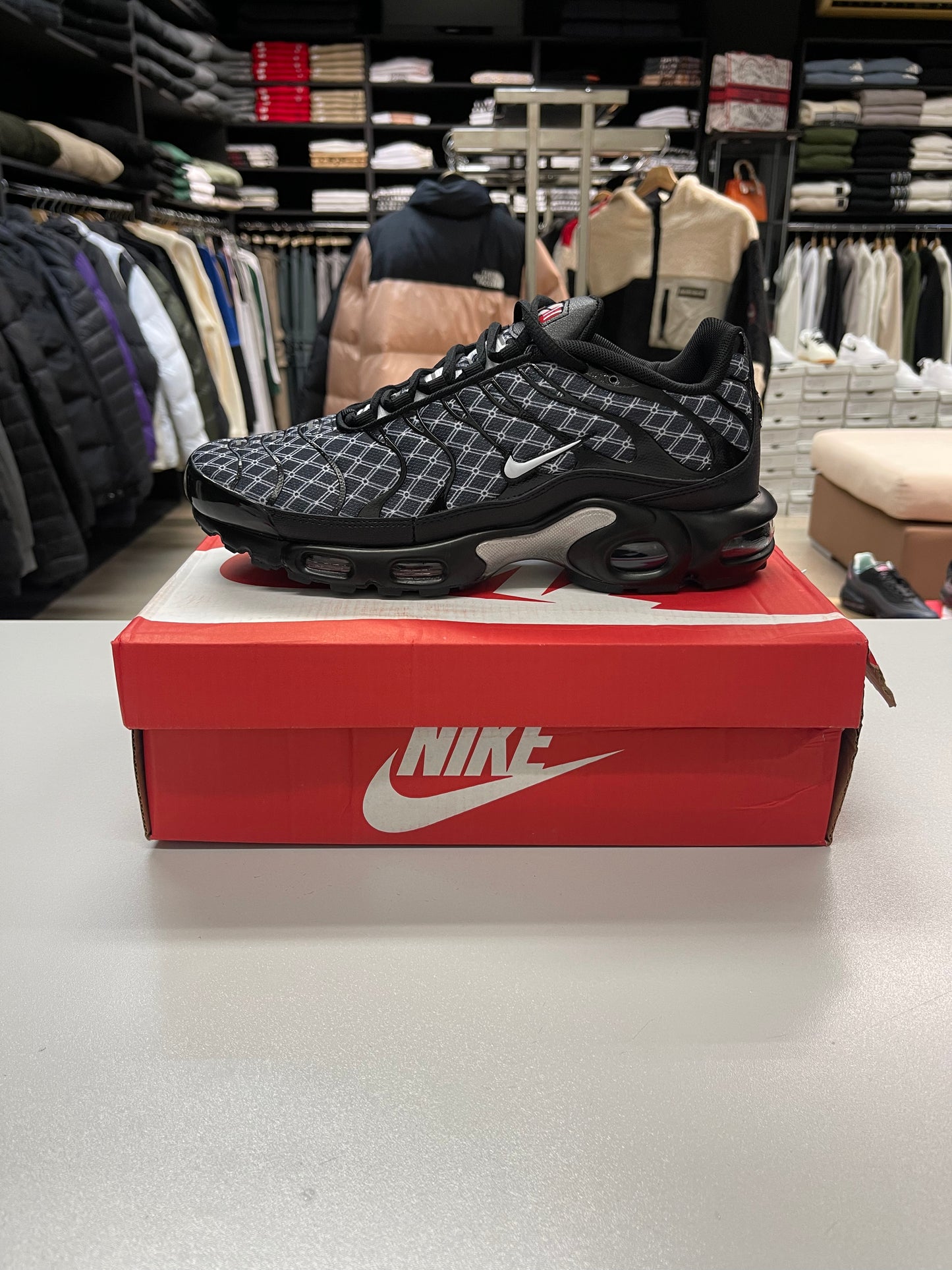 Air Max Plus TN - France - V23SHOP.GR