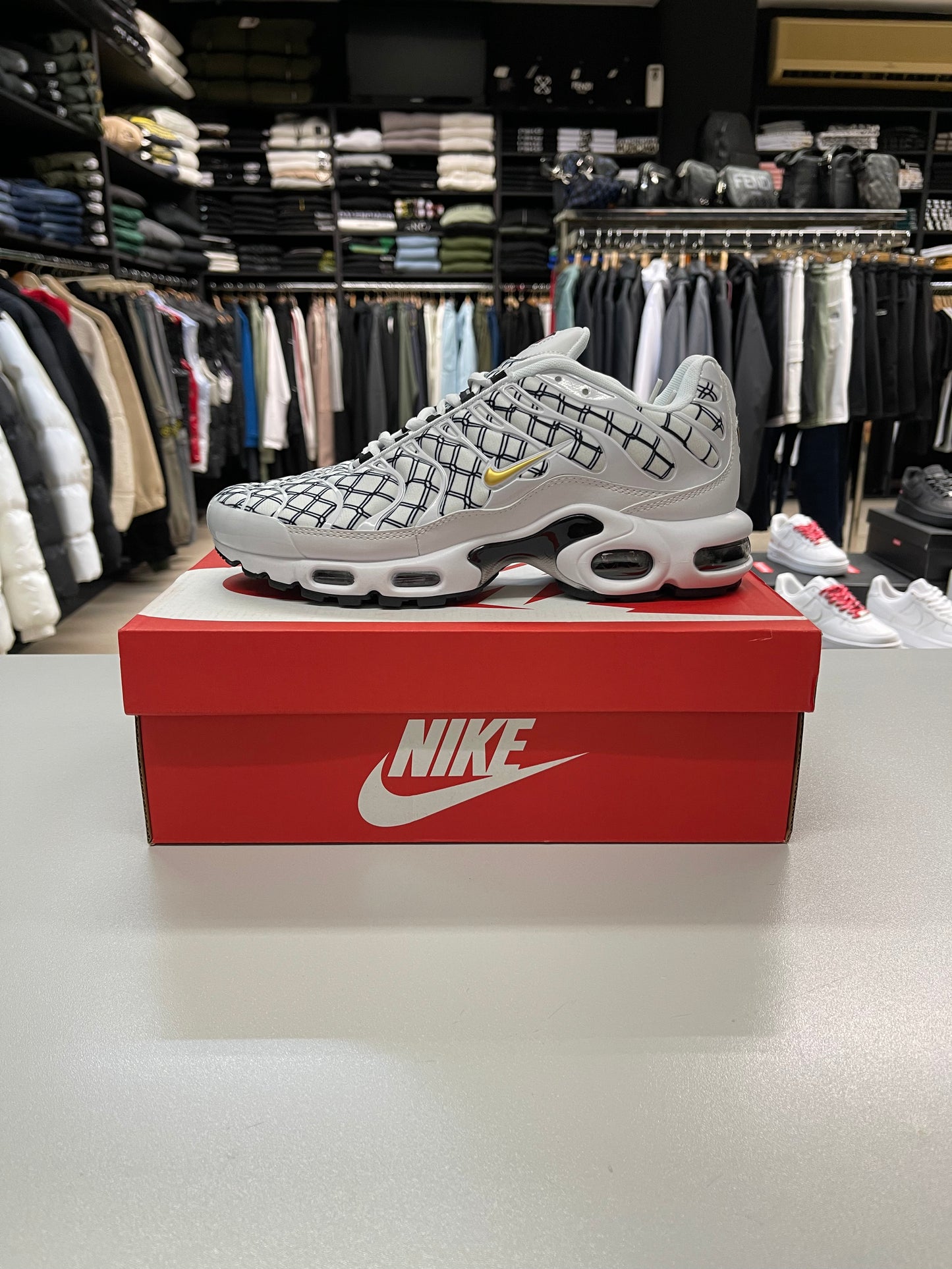 Air Max Plus TN - France V2 - V23SHOP.GR
