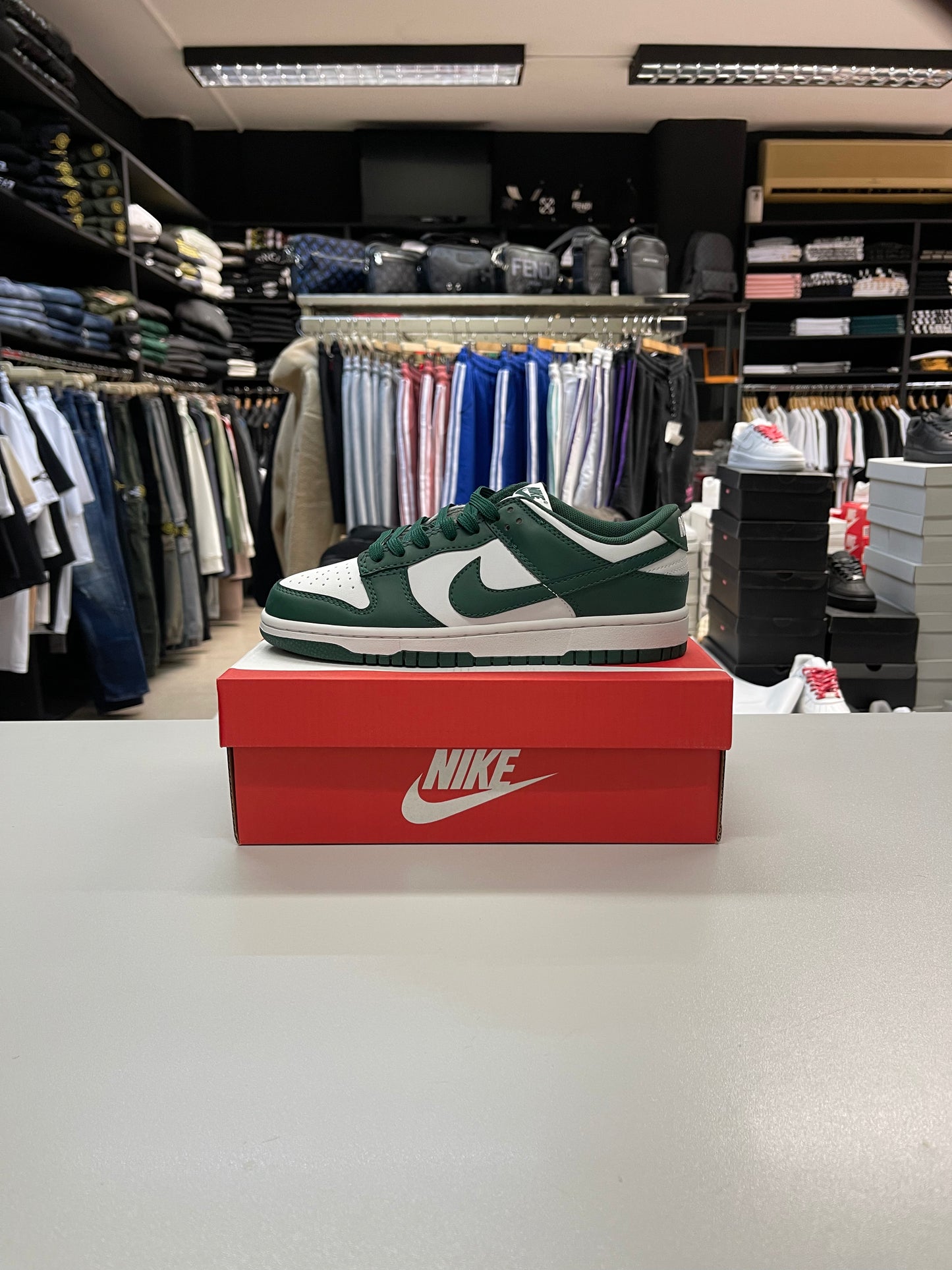 Nike Dunk Low - Team Green