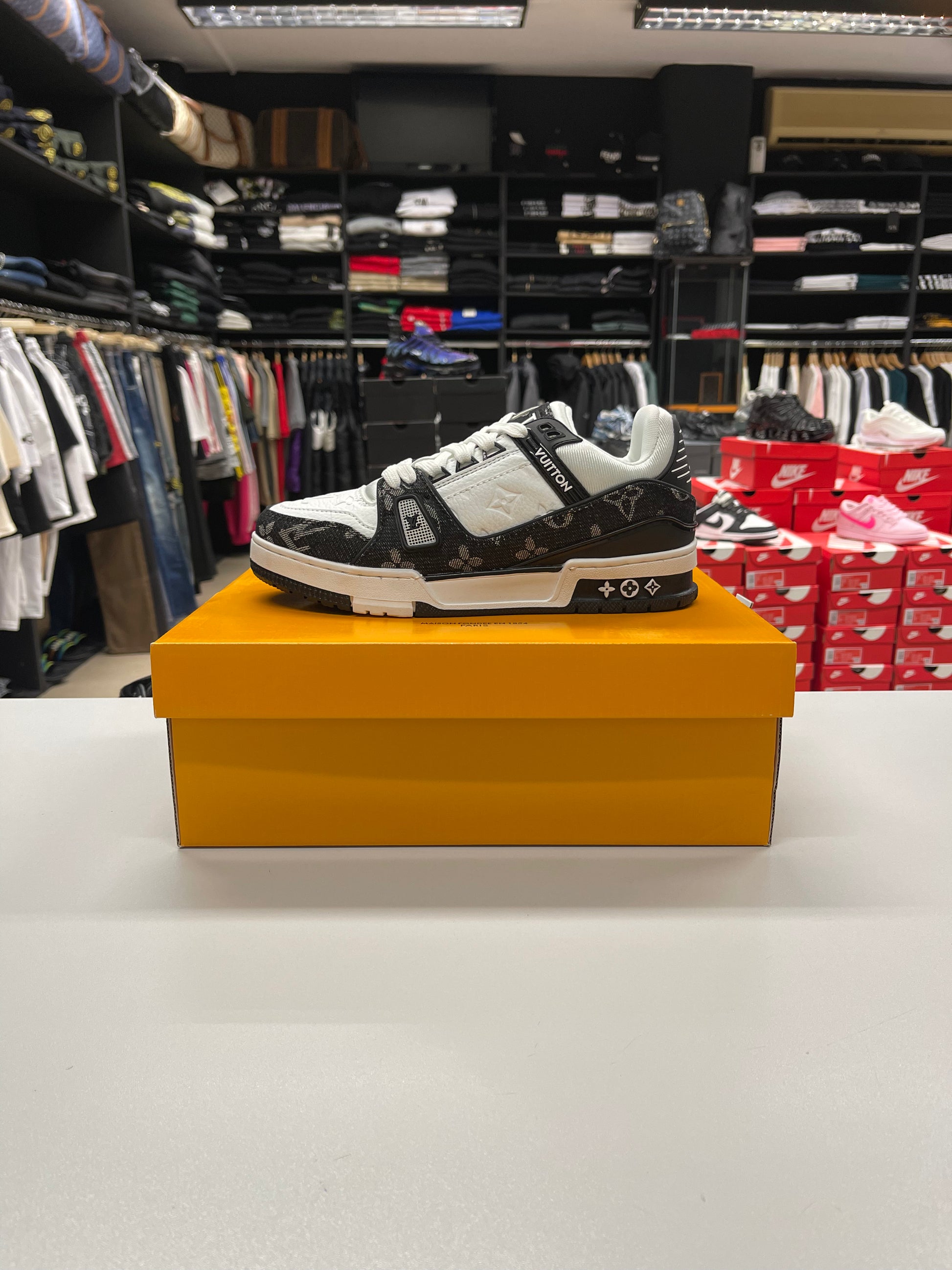 LV Trainer - White Black - V23SHOP.GR