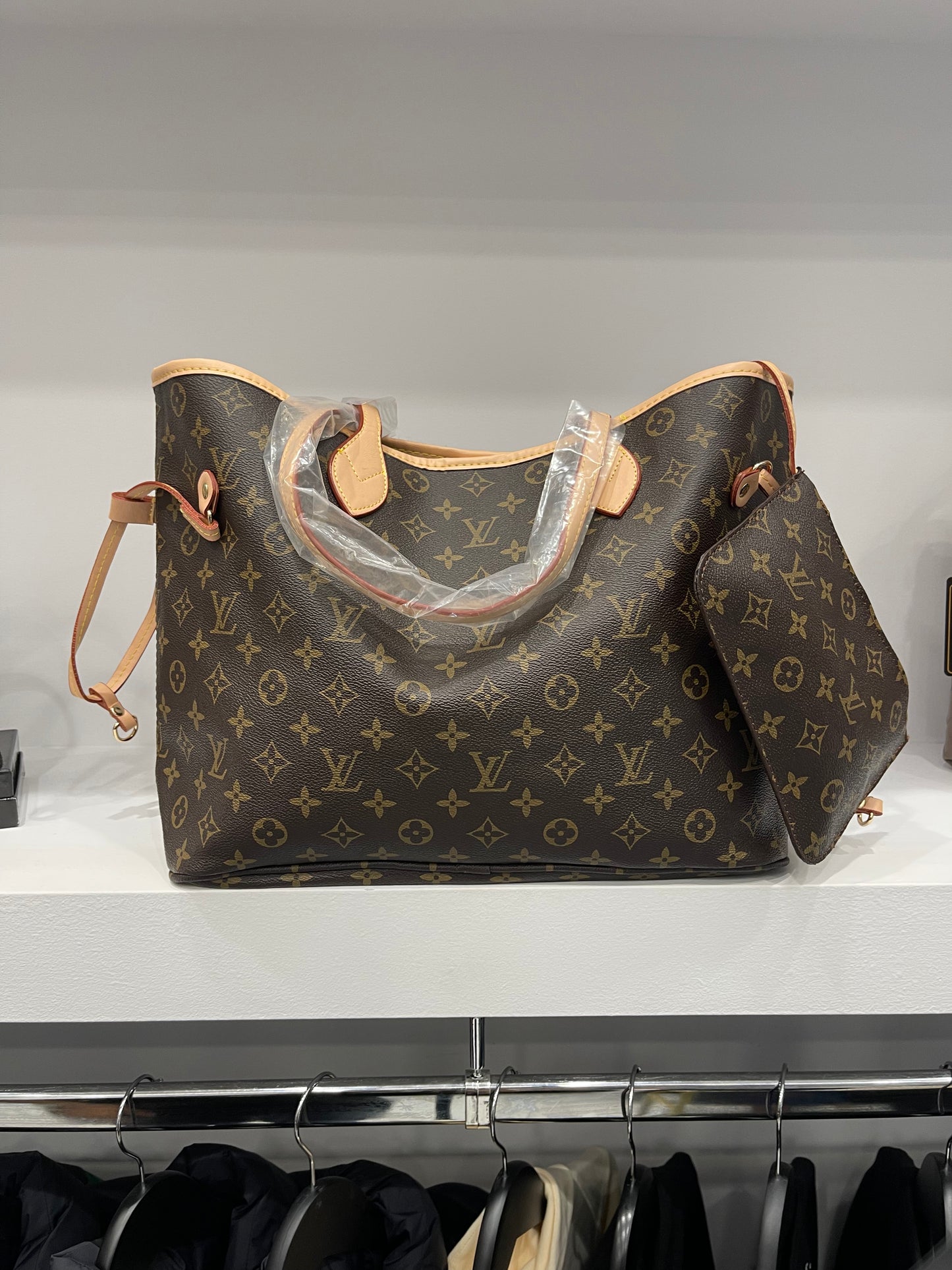 Louis Vuitton Neverfull - Monogram