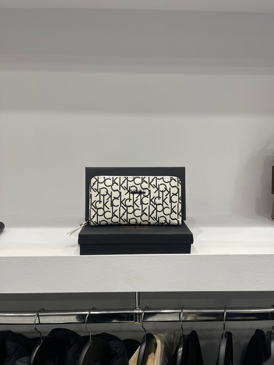 Gucci Wallet GG Supreme Canvas Black