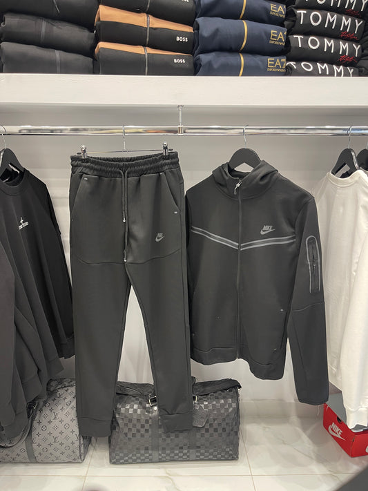 Σετ Tech Fleece - Black