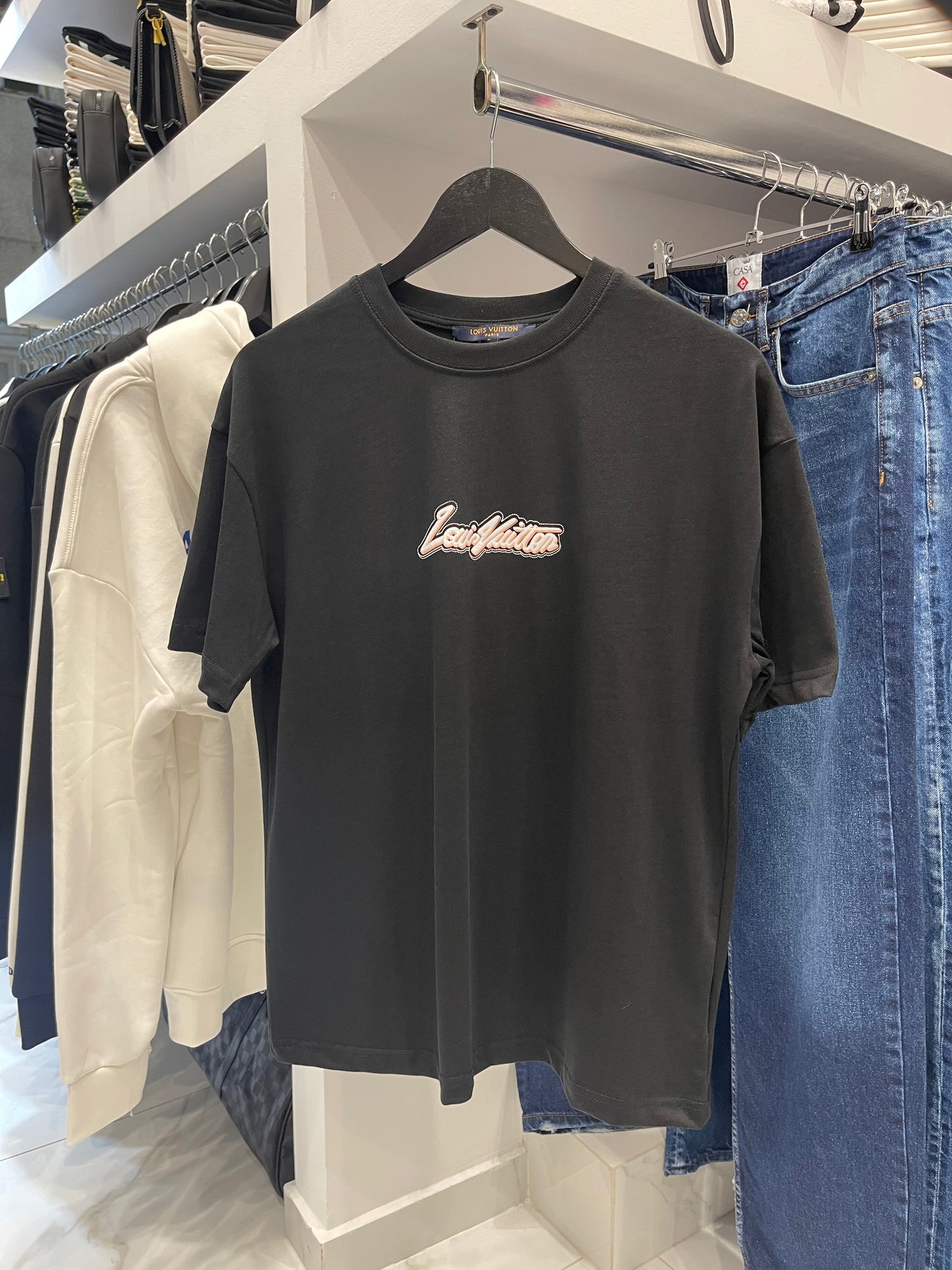 Louis Vuitton Black - T-Shirt