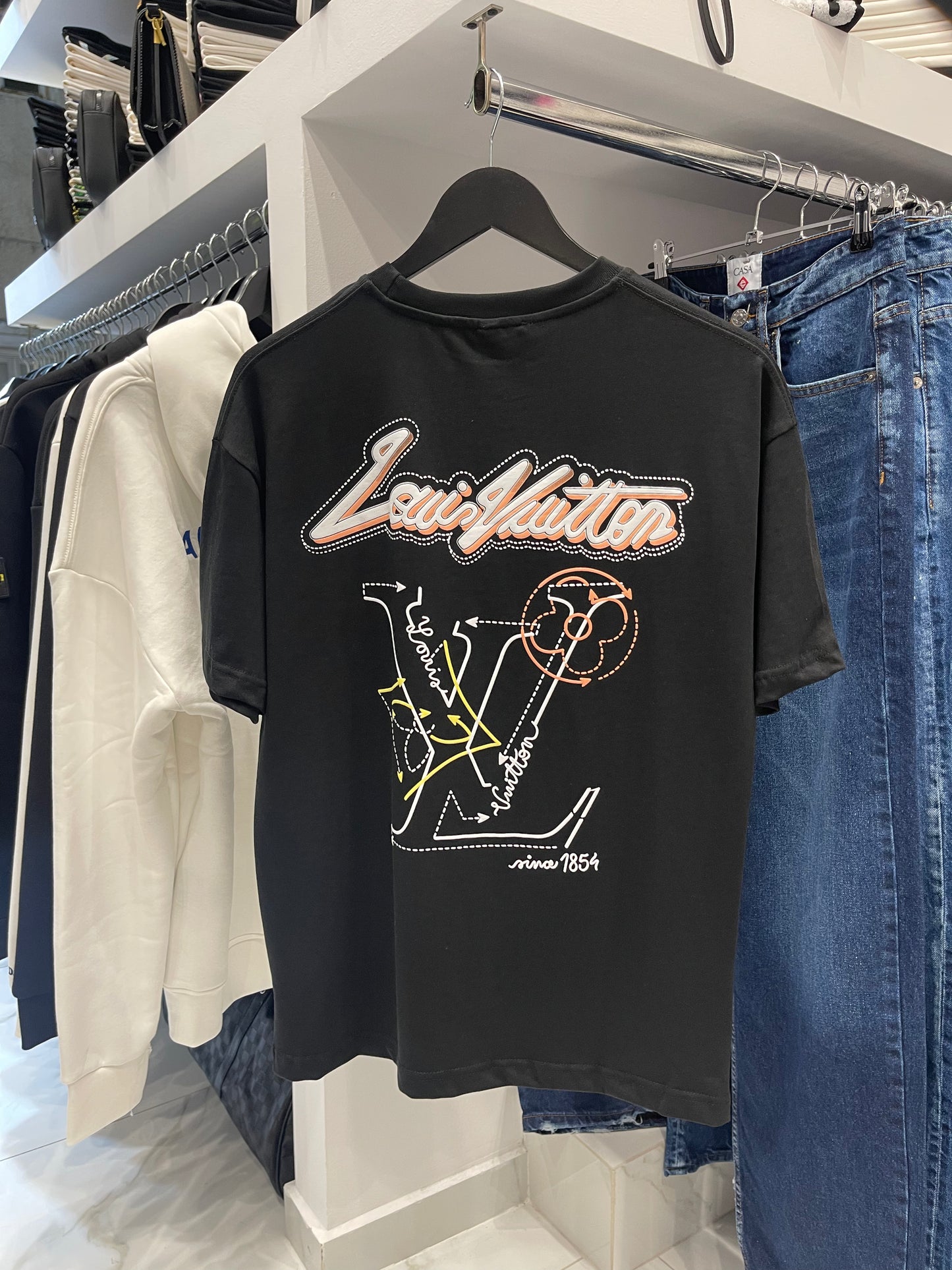 Louis Vuitton Black - T-Shirt