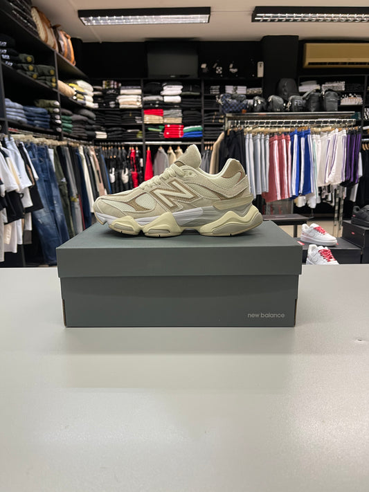 New Balance 9060 - Moonbeam
